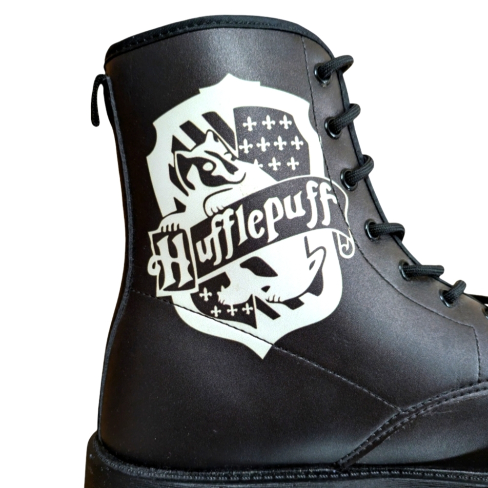 Harry Potter Hogwarts Hufflepuff Brown Vegan Leather Boots Size 10 W/7.5M - Picture 4 of 10
